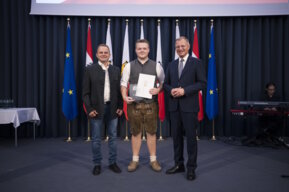 Lehrabschlussprüfung mit Auszeichnung